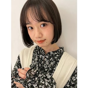 #切りっぱなしボブ #前下りボブ #透明感カラー #白髪染め