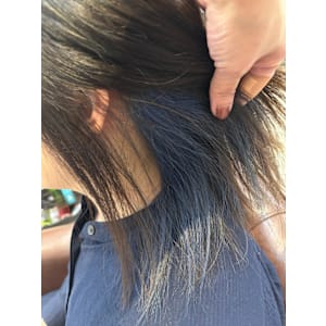 インナーカラーブルー - STELLA hair【ステラヘア】掲載中