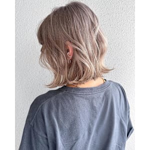 プードルボブ/全員ブリーチ/リタッチカラー - Lelie by artina川越店【レリー バイ アルティナ カワゴエテン】掲載中