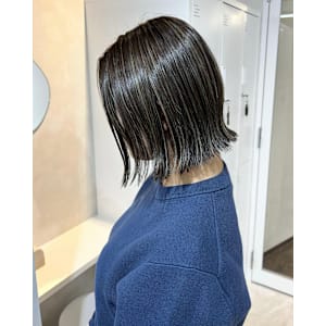 透明感ハイライト×つやボブ