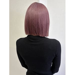 切りっぱなしボブ×綺麗に落ちるラベンダーピンク - Lia by KENJE【リアバイケンジ】掲載中