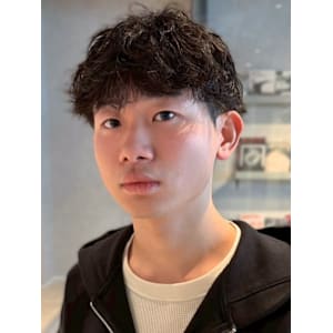 ツイストパーマ 束感 マッシュパーマ ツーブロック 20代