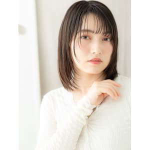 黒髪ハッシュカットウェットヘア小顔ボブレイヤー30代40代