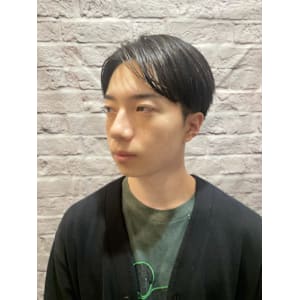 ツーブロック短めセンターパート - グレイスフルバーバー プラチナム【グレイスフルバーバー プラチナム】掲載中