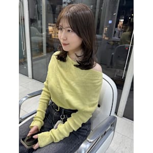 ミディアムレイヤー×明るめオリーブベージュ - Of HAIR Jiyugaoka【オブヘアジユウガオカ】掲載中