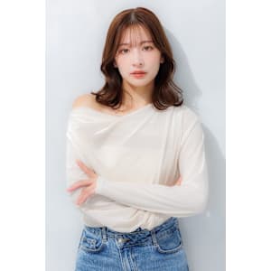 前髪シースルー、くびれレイヤースタイル - Cloe 中目黒【クロエナカメグロ】掲載中
