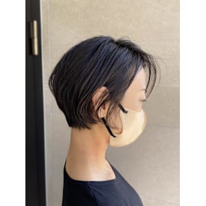 くびれショートボブ、ナチュラルスタイル