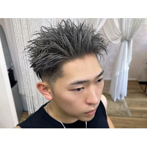 メンズ/シルバーアッシュの束感スパイキーショート