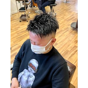 ラインスキンフェードカット - hair studio Romeo【ロメオ】掲載中