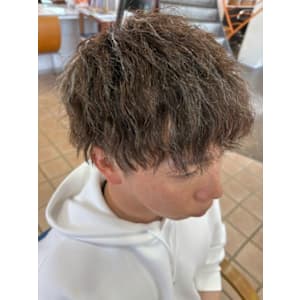 ツイストスパイラルパーマ＆ハイライトカラー - パラディスサロン あなたが好きです【アナタガスキデス】掲載中