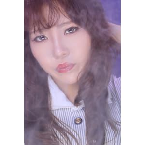 冬のひかりを纏うピンクベール - UNE ATTACHE【アンアタッシュ】掲載中