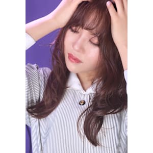 ピンクベールレイヤー 大人女性の冬トレンドヘア