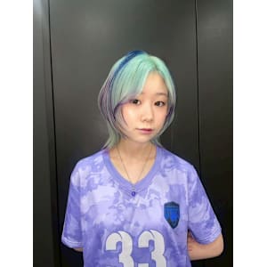 スラッシュカラー　ケアブリーチカラー　表参道/原宿