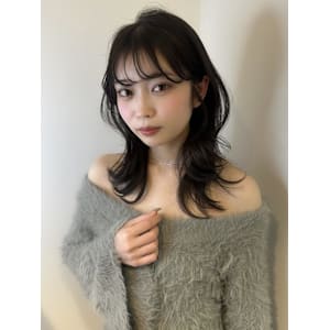 【AYAKI】ミディアムレイヤーくびれヘア - Euphoria 銀座本店 Smart Salon【ユーフォリア】【ユーフォリア ギンザ ホンテン スマートサロン】掲載中
