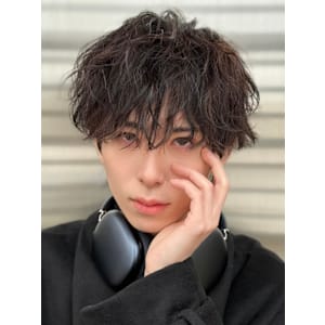 無造作スパイラルパーマ【メンズサロンZina天神】 - Men’s salon Zina 天神 ［メンズカット/眉毛/韓国/パーマ］【メンズサロンジーナ】【メンズサロン　ジーナ　テンジン　メンズカット　マユゲ　カンコク　パーマ　メンズサロン　ジーナ】掲載中