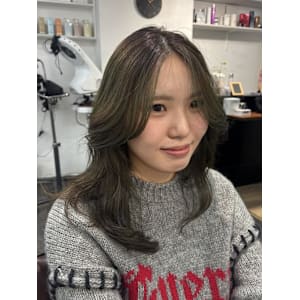 グレージュカラー/アッシュグレージュ/ザクザクレイヤーカット - AO。【アオ】掲載中