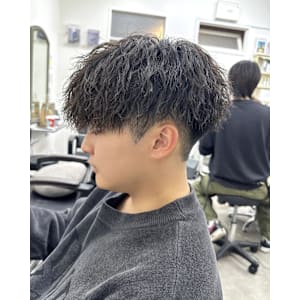 冬に合うしっかりめパーマ！ - ao. 渋谷/表参道 ダブルカラー・ハイトーン・髪質改善【アオ】【アオ シブヤ オモテサンドウ ダブルカラー ハイトーン カミシツカイゼン】掲載中