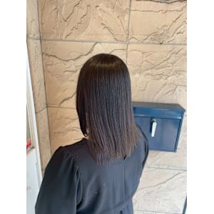 顔まわりレイヤー　セミロング　