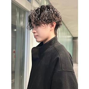 ツイストスパイラルパーマ【福岡/天神/デザインパーマ】 - Men’s salon Zina 天神 ［メンズカット/眉毛/韓国/パーマ］【メンズサロンジーナ】【メンズサロン　ジーナ　テンジン　メンズカット　マユゲ　カンコク　パーマ　メンズサロン　ジーナ】掲載中