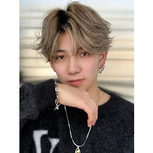 フェザーパーマ【メンズサロンZina天神】 - Men’s salon Zina 天神 ［メンズカット/眉毛/韓国/パーマ］【メンズサロンジーナ】【メンズサロン　ジーナ　テンジン　メンズカット　マユゲ　カンコク　パーマ　メンズサロン　ジーナ】掲載中