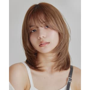 顔回りレイヤー×ヘーゼルブラウンカラー