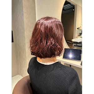 ボルドーカラー×ニュアンスパーマ