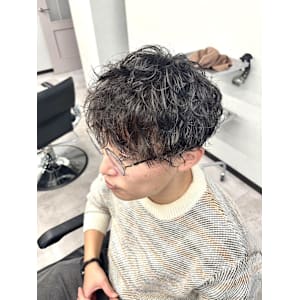 シャドウパーマ！ナチュラルで立体感が出る万能パーマ