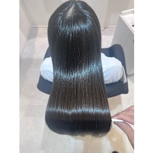 髪質改善認定サロンIENA×スタイル