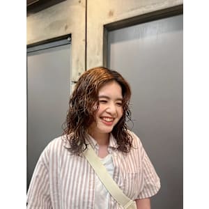 カジュアル/ミディアムパーマ/ミディアムレイヤー/武蔵小杉 - Kimito Hairdesign&spa【武蔵小杉】ショート/ボブ/パーマ【キミトヘアデザインアンドスパムサシコスギショートボブパーマ】掲載中