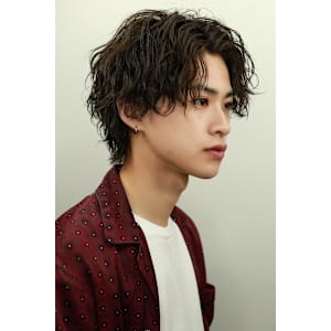 波巻き　センターパートウルフ