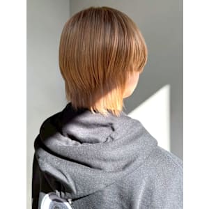 ハイトーンベージュ ブリーチ マッシュ ウルフカット 20代 - NAKAO COIFFURE【ナカオ コアフュール】掲載中