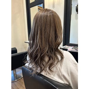 マロンベージュ