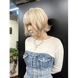 セクションカラー　ケアブリーチ　ブリーチカラー　原宿/表参道 - Null 原宿店 デザインカラー/ダブルカラー【ヌルハラジュクテン デザインカラー ダブルカラー】掲載中