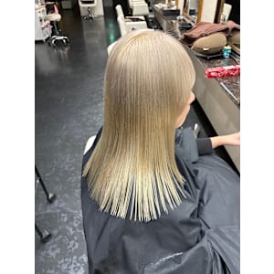 ホワイトベージュ - AIZU 渋沢 白髪ぼかし ハイライト 髪質改善【アイズ シブサワ シラガボカシ ハイライト カミシツカイゼン】掲載中