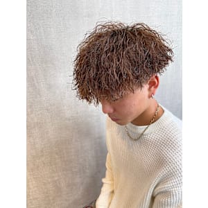 縦落ちツイストスパイラル【福岡/天神/メンズパーマ】 - Men’s salon Zina 天神 ［メンズカット/眉毛/韓国/パーマ］【メンズサロンジーナ】【メンズサロン　ジーナ　テンジン　メンズカット　マユゲ　カンコク　パーマ　メンズサロン　ジーナ】掲載中