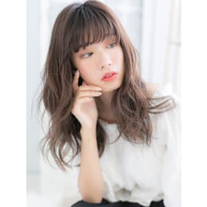 抜け感斜めバング韓国風巻きニュアンスパーマ　リタッチカラー