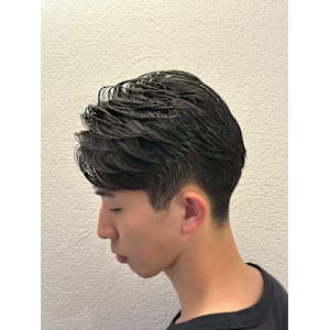 ツーブロックかきあげスタイル - ヒロ銀座バーバーショップ大阪本店【ヒロギンザ バーバーショップオオサカホンテン】掲載中