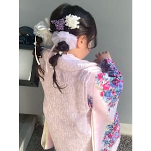 キッズヘアセット ツインテール お花 編み下ろし 七五三 - NAKAO COIFFURE【ナカオ コアフュール】掲載中