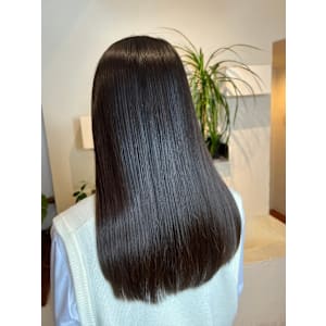 うるつやストレート - EARTH/E 吉祥寺店 ハイライト/髪質改善/縮毛矯正【アース　エレガンス　キチジョウジテン　ハイライト　カミシツカイゼン　シュクモウキョウセイ】掲載中