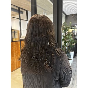 くせ毛/パーマ/ムース仕上げ