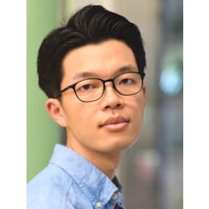 ナチュラルパートスタイル　就活ヘア　清潔感