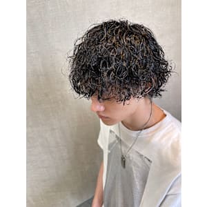 スパイラルパーマ/シャドウパーマ【福岡/天神/メンズパーマ】 - Men’s salon Zina 天神 ［メンズカット/眉毛/韓国/パーマ］【メンズサロンジーナ】【メンズサロン　ジーナ　テンジン　メンズカット　マユゲ　カンコク　パーマ　メンズサロン　ジーナ】掲載中