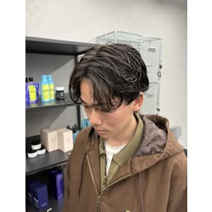 濡れ質感で魅せる“ニュアンスセンターパート” - CØDE by KENJE【コードバイケンジ】掲載中