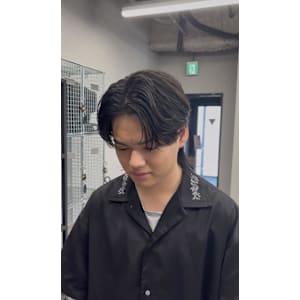 “ロングセンターパート × ソフトウルフ”で色気UP - CØDE by KENJE【コードバイケンジ】掲載中