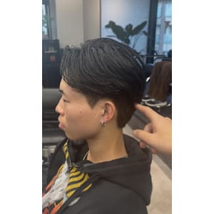 “2ブロック×ナチュラルセンターパート”で好印象に - CØDE by KENJE【コードバイケンジ】掲載中