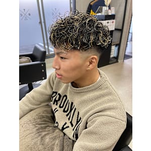 スペインカール/メッシュ【福岡/天神/メンズパーマ】