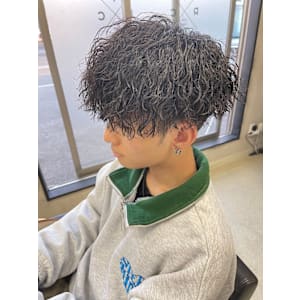 縦落ちツイストスパイラル【福岡/天神/メンズパーマ】