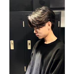 センターパート×ニュアンスパーマ×フェザーパーマ×men's