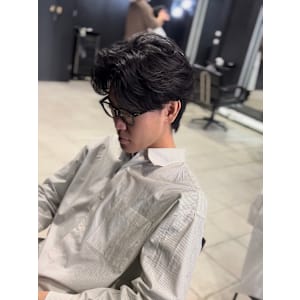 センターパート×ニュアンスパーマ×フェザーパーマ×men's