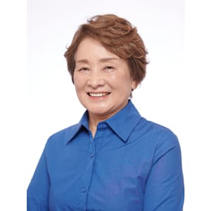 お肌のくすみが気になる方に◎ベージュカラー